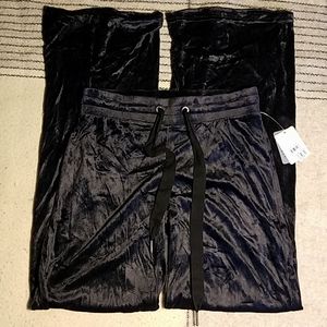 NWT Make & Model Velvety Black Lounge Pants Small